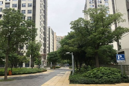 卓越時代廣場優(yōu)點 不足,卓越時代廣場怎么樣,卓越時代廣場周邊房產(chǎn)中介經(jīng)紀人評價